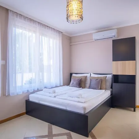 Myflat Belvedere Apartment *